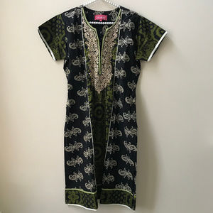 Isvarah Ladies Black Paisley India Print Dress Size L